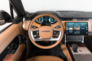 Range Rover P550e HSE 25MY