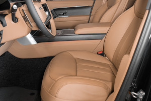 Range Rover P550e HSE 25MY