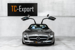 Mercedes-Benz SLS AMG