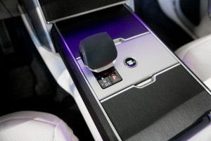 Range Rover P460e LWB Autobiography 24MY