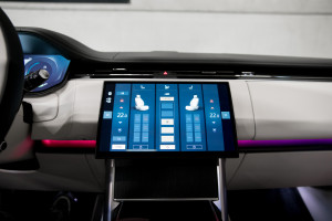 Range Rover P460e LWB Autobiography 24MY