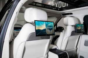 Range Rover P460e LWB Autobiography 24MY