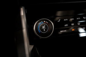 Range Rover P440e LWB Autobiography 23MY