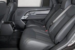 Range Rover P440e LWB Autobiography 23MY