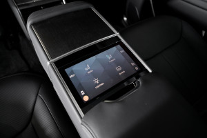 Range Rover P440e LWB Autobiography 23MY