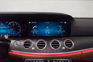 Mercedes Benz E200 AMG Line