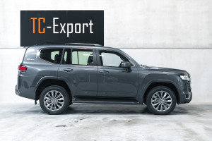 Toyota Land Cruiser 300 70th Anniversary