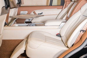 Range Rover P615 LWB SV 4-seats 24MY