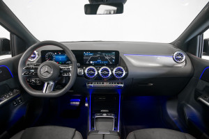 Mercedes-Benz B250e AMG Line