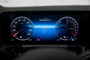 Mercedes-Benz B250e AMG Line