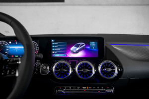 Mercedes-Benz B250e AMG Line