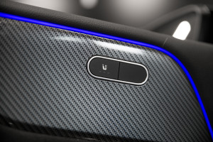 Mercedes-Benz B250e AMG Line