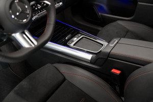 Mercedes-Benz B250e AMG Line