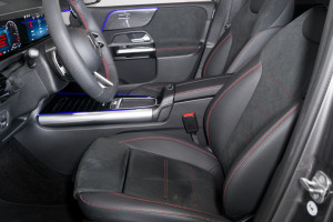 Mercedes-Benz B250e AMG Line