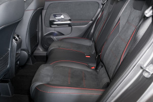 Mercedes-Benz B250e AMG Line