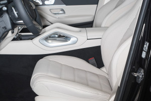 Mercedes Benz GLS450