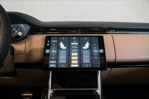 Range Rover P460e SE 24MY