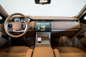 Range Rover P615 LWB SV 4 Seats