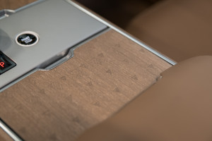 Range Rover P615 LWB SV 4 Seats