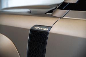 Land Rover Defender 110 P635 OCTA 25MY