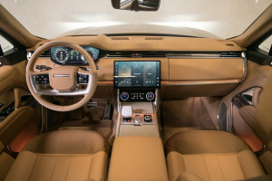 Range Rover P530 LWB SV