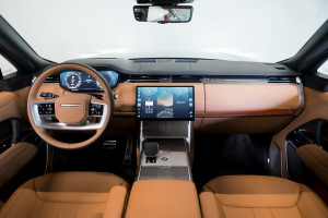 Range Rover P460e LWB Autobiography 25MY