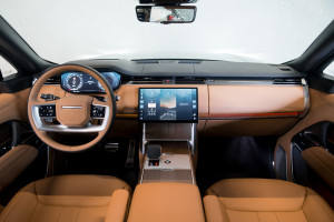 Range Rover P460e Autobiography 24MY