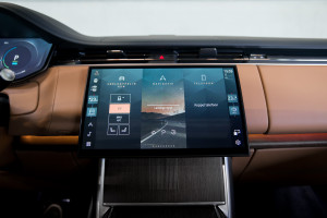 Range Rover P460e LWB Autobiography 25MY