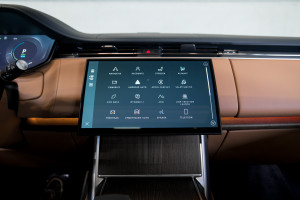 Range Rover P460e LWB Autobiography 25MY