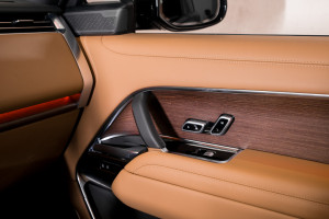 Range Rover P460e Autobiography 24MY