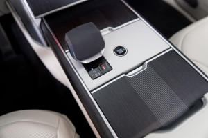 Range Rover P460e Autobiography 24MY