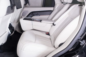 Range Rover P460e Autobiography 24MY