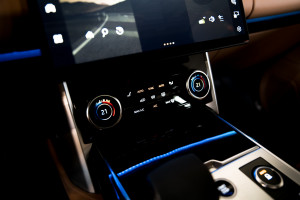 Range Rover P530 LWB Autobiography