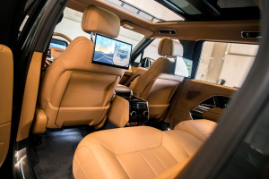 Range Rover P530 LWB Autobiography