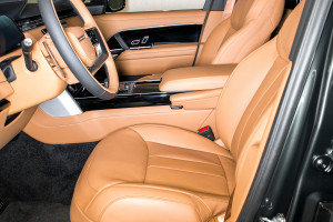 Range Rover P530 LWB Autobiography