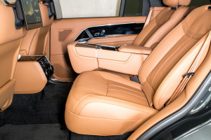 Range Rover P530 LWB Autobiography