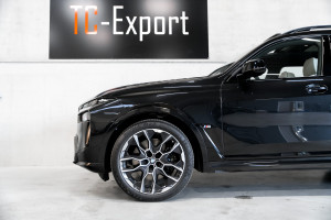 BMW X7 M60i xDrive