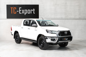 Toyota Hilux DC 2.4L 4x4 Diesel