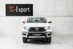 Toyota Hilux DC 2.4L 4x4 Diesel