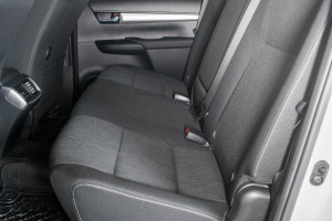 Toyota Hilux DC 2.4L 4x4 Diesel