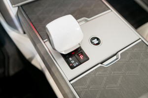 Range Rover P615 LWB SV 24MY