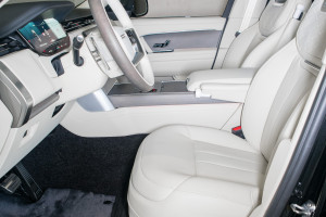 Range Rover P615 LWB SV 24MY