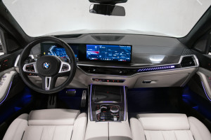 BMW X7 M60i xDrive