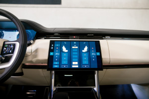 Range Rover P460e SE 24MY