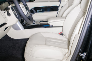 Range Rover P460e SE 24MY