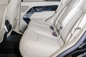 Range Rover P460e SE 24MY