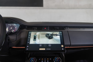 Range Rover Sport D300 R-Dynamic SE