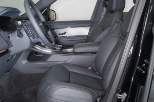 Range Rover Sport D300 R-Dynamic SE