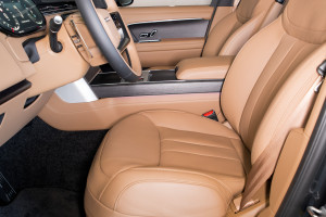 Range Rover P460e LWB Autobiography 25MY