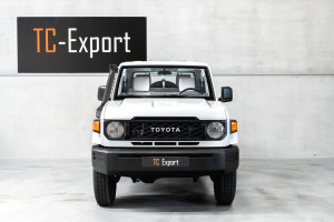 Toyota Land Cruiser HZJ79 4x4 Double Cab Pick-up